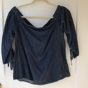 Off the shoulder thin denim top